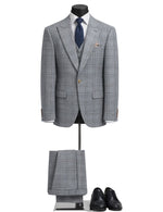 Edgers Men’s Three-Piece Suit.(FFF)