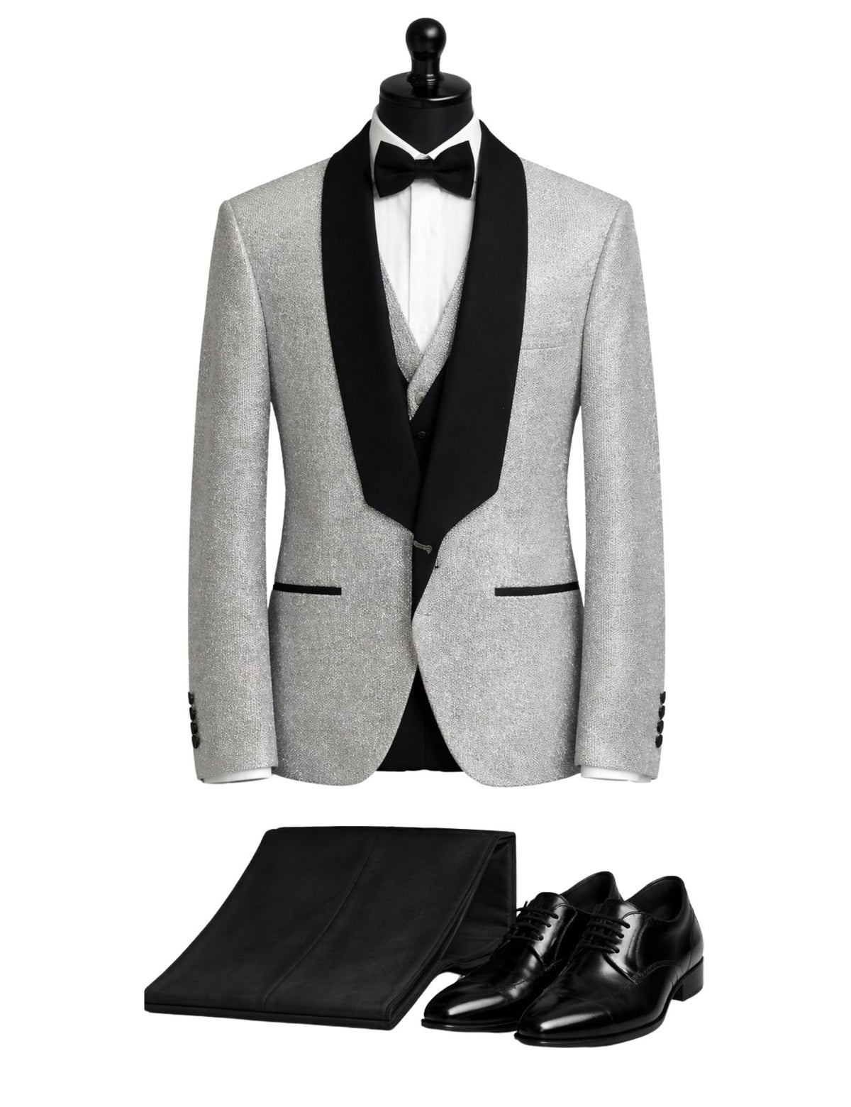 Edgers Men’s Three-Piece Suit.(FFF)