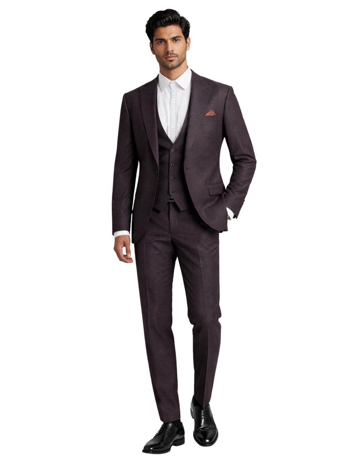 Edgers Men’s Three-Piece Suit.(FFF)