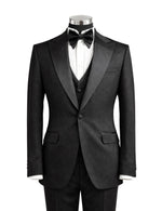 Edgers Men’s Three-Piece Suit