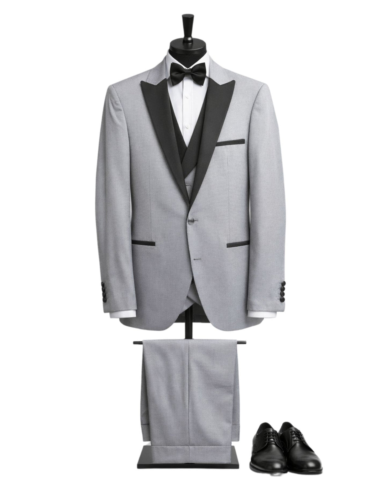 Edgers Men’s Three-Piece Suit + Bow Tie.(FFF)
