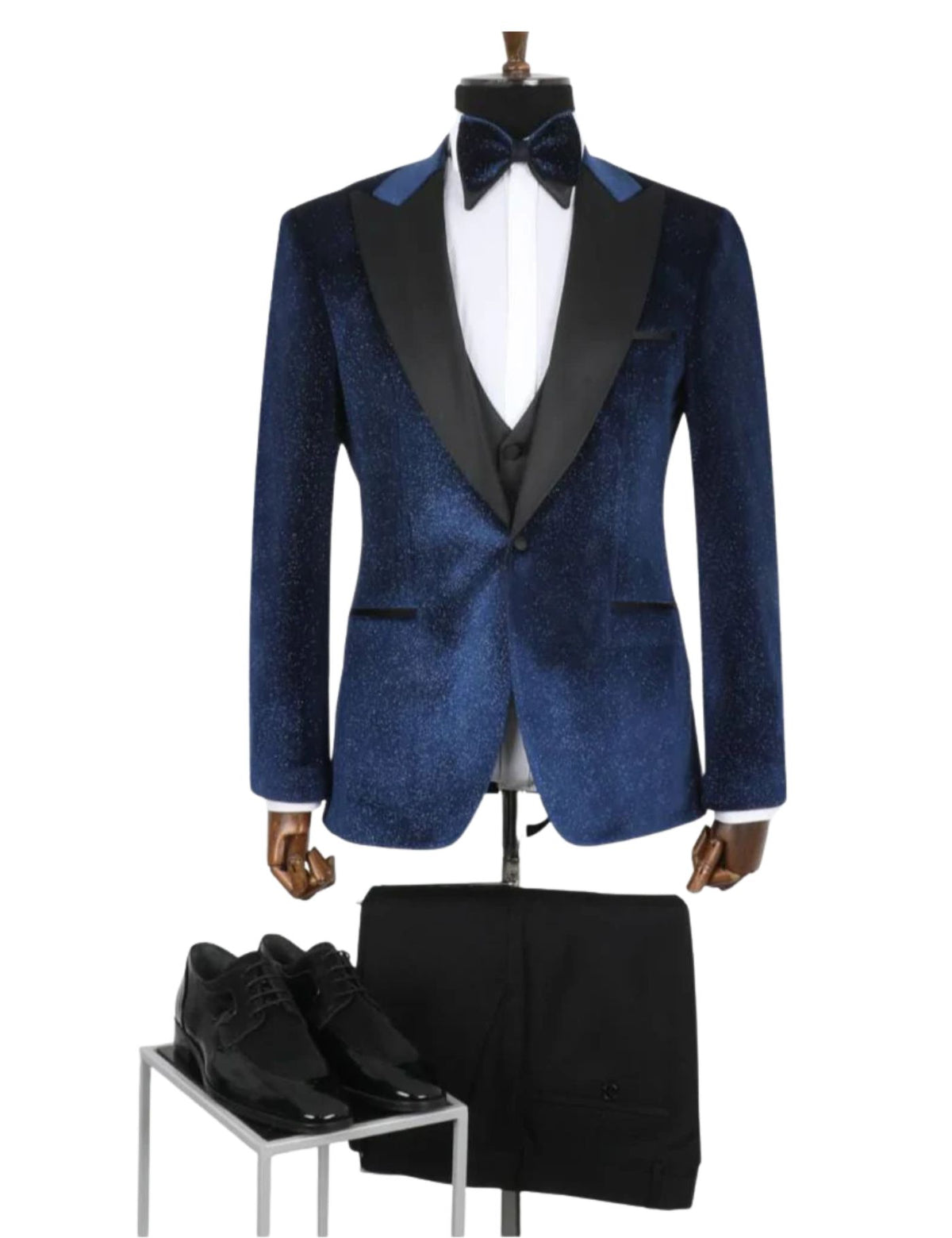 Edgers Men’s Three-Piece Suit + Bow tie