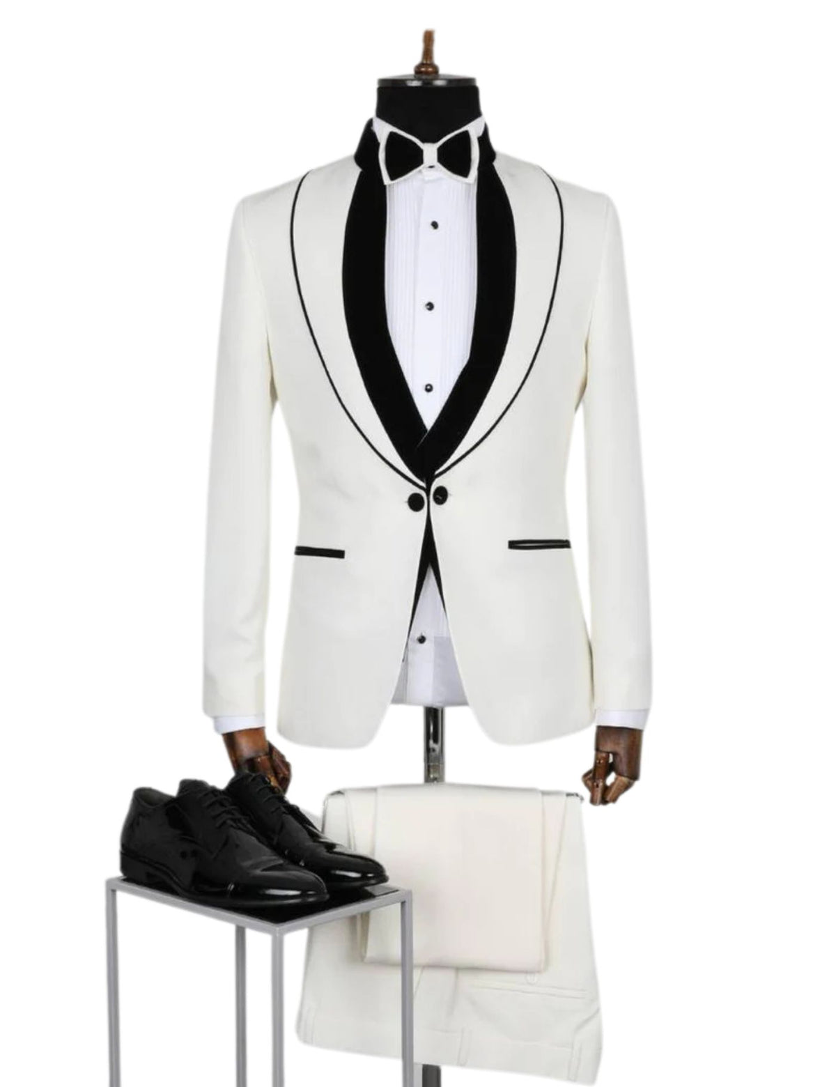 Edgers Men’s Three-Piece Suit + Bow tie.(FFF)