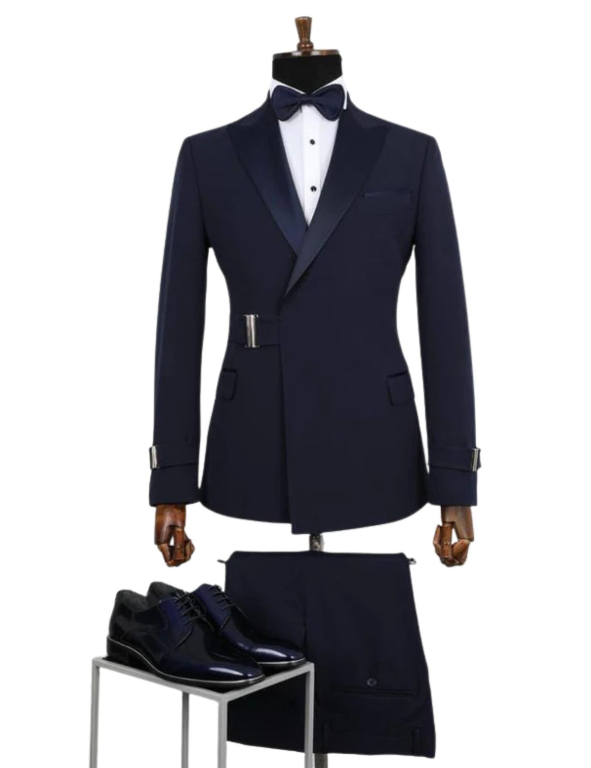 Edgers Men’s Three-Piece Suit + Bow tie.(FFF)