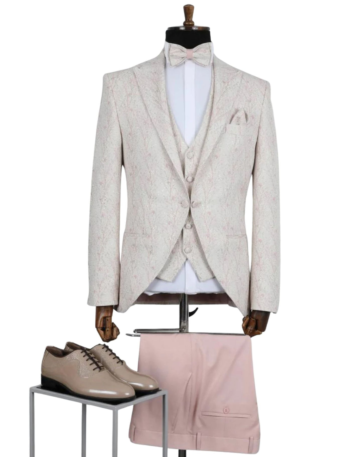 Edgers Men’s Three-Piece Suit + Bow tie.(FFF)