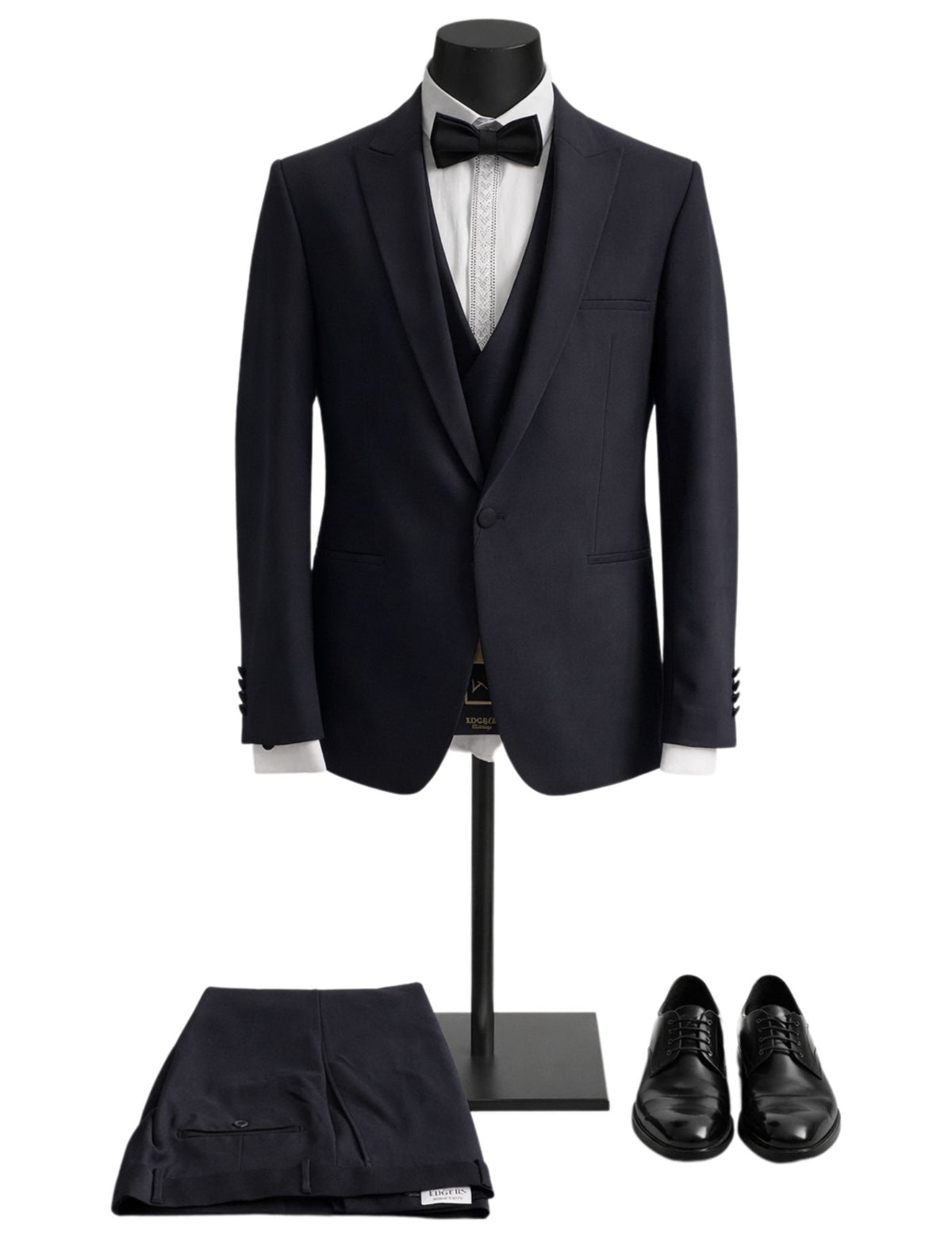 Edgers Men’s Three-Piece Suit +Bow tie.(FFF)