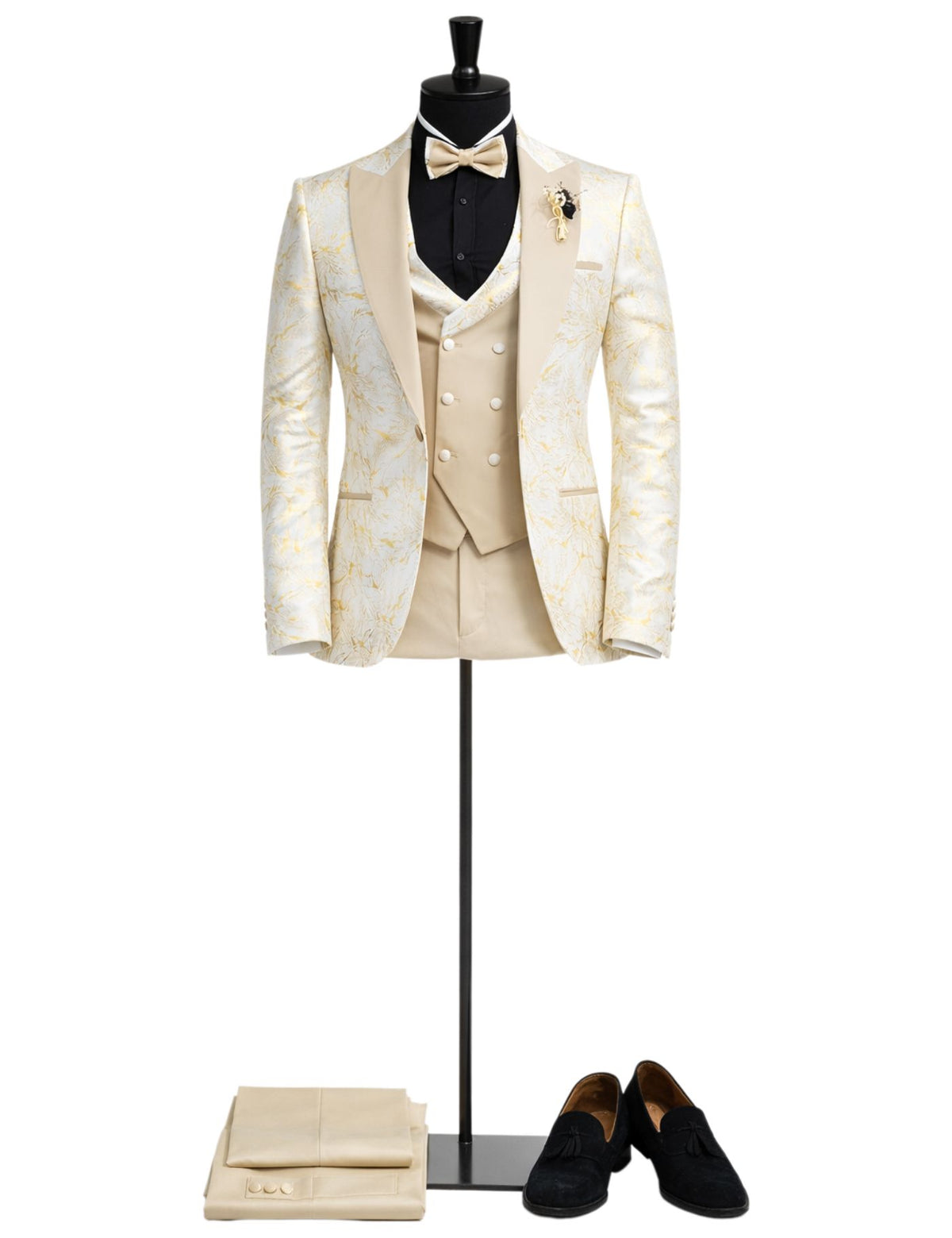 Edgers Men’s Three-Piece Suit + Bow tie.(FFF)
