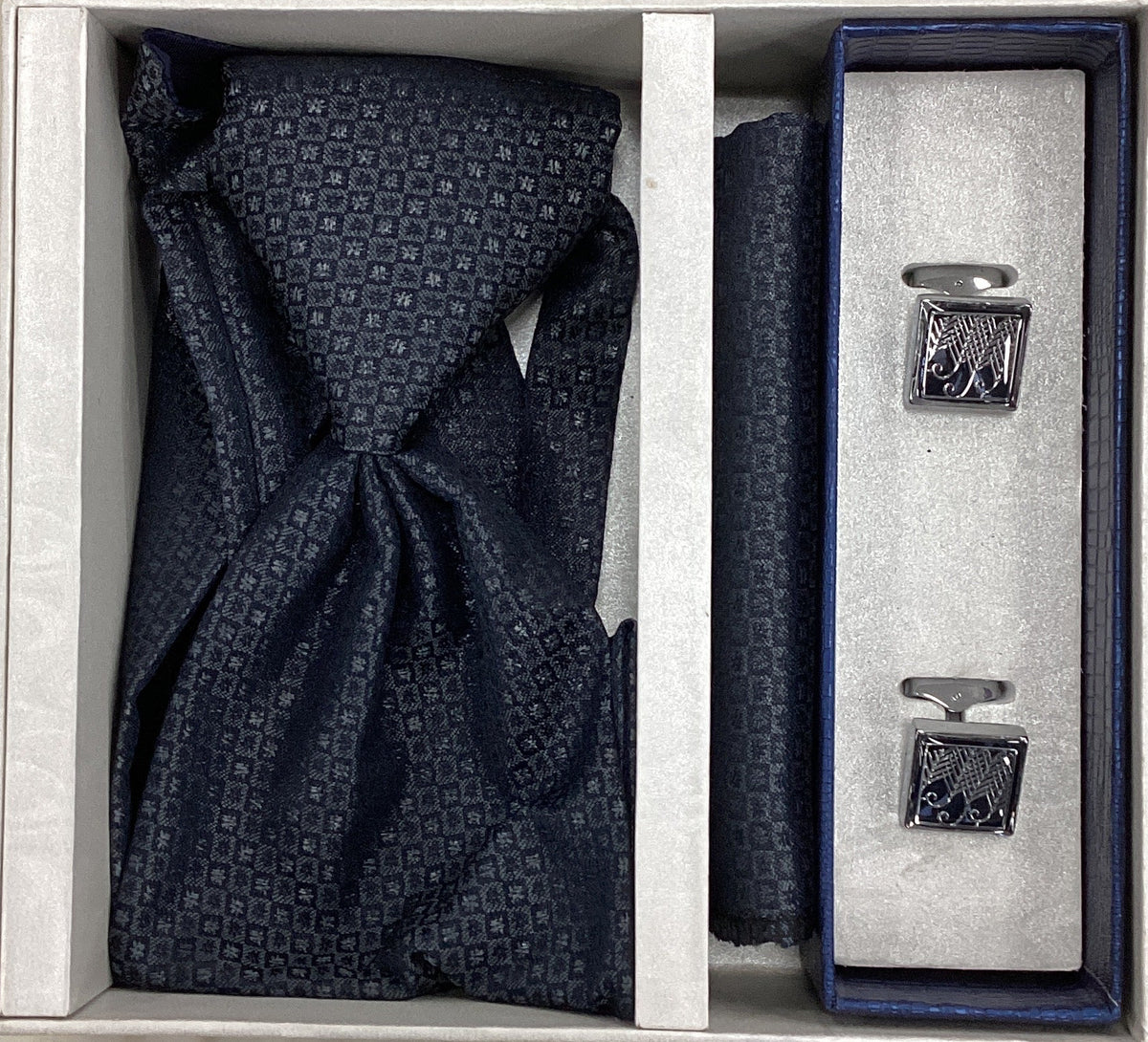 Pierre Cavelli Men’s Paisley Tie, Pocket Square & Cufflinks Gift Set