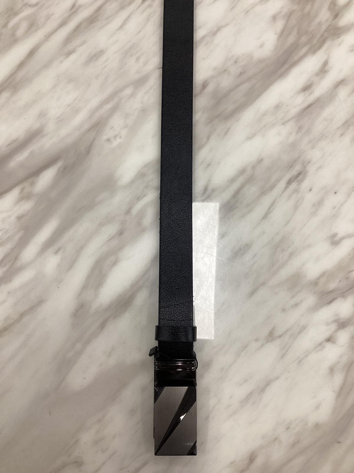 Men’s Classic Leather Belt – Hole Buckle