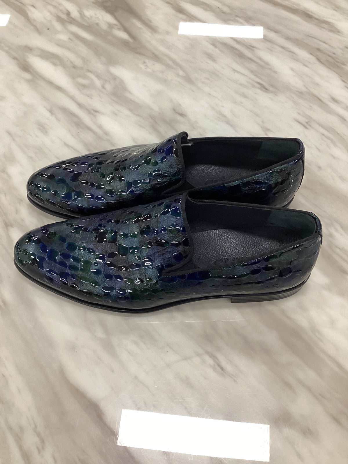 Marco Divaio Men’s Shiny Patterened