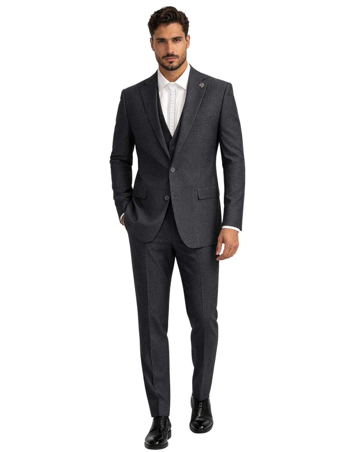 Hermose Men’s Three-Piece Suit.(FFF)