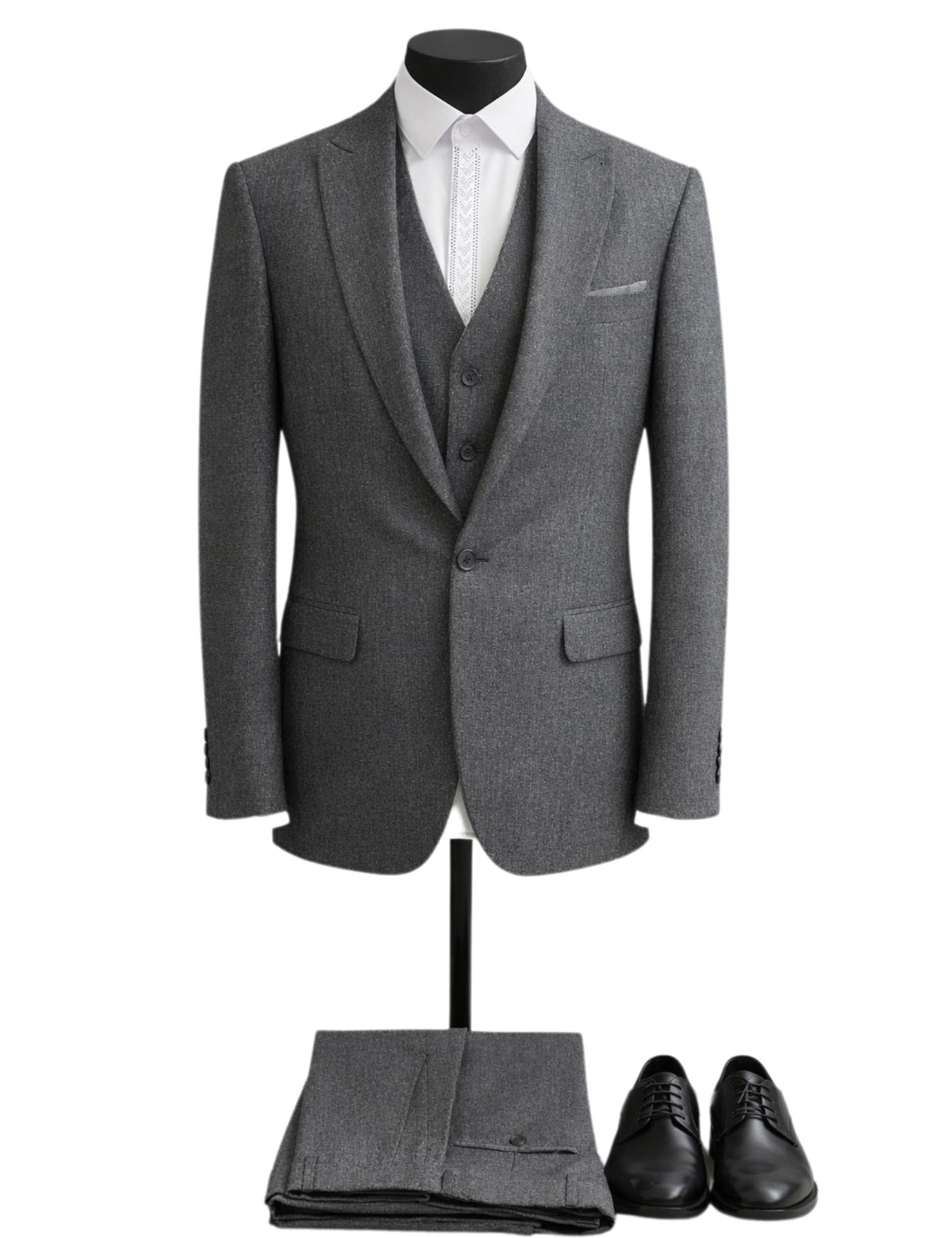Hiver Men’s Three-Piece Suit.(FFF)