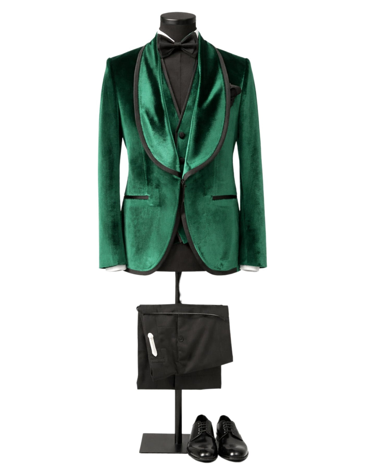 Masculini Men’s Three-Piece Suit + Bow tie.(FFF)