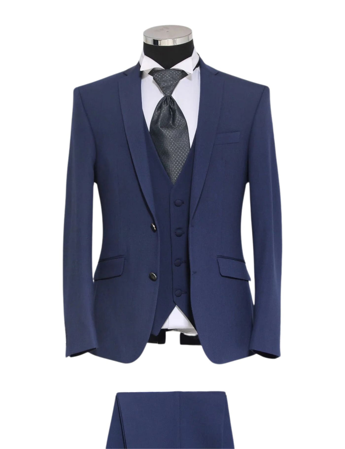 Masculini Men’s Three-Piece Suit + Tie
