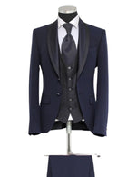 Masculini Men’s Three-Piece Suit + Tie.(FFF)