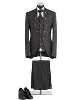 Masculini Men’s Three-Piece Suit + Tie.(FFF)