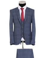Masculini Men’s Three-Piece Suit.(FFF)
